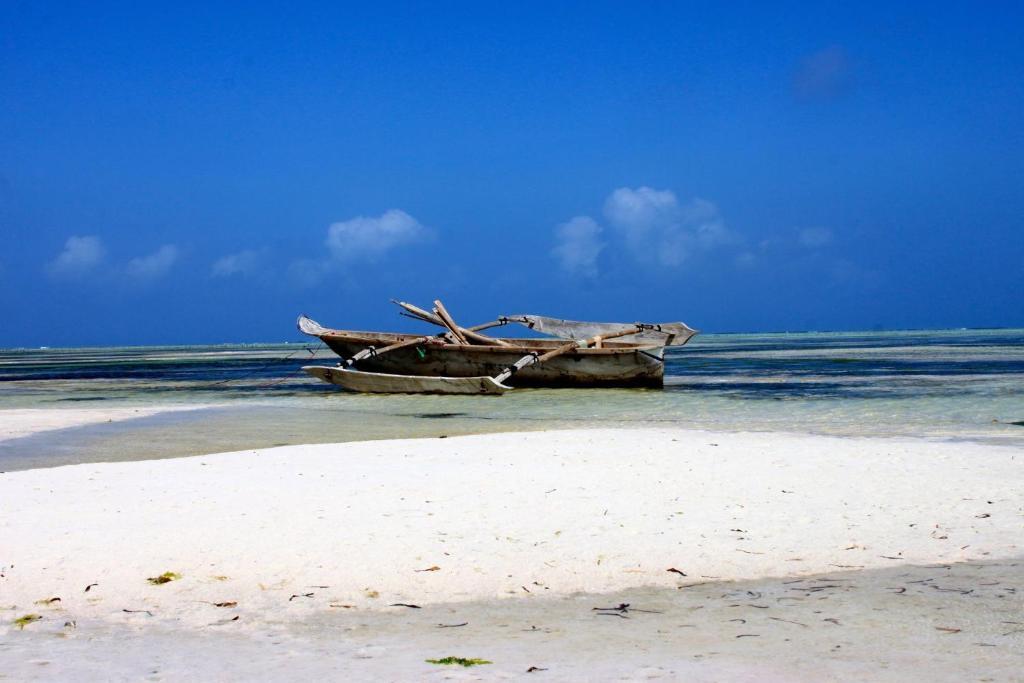 Nest Style Beach Hotel Zanzibar Makunduchi Exterior foto